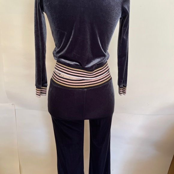 CRB GIRL - Picture 2 of 14